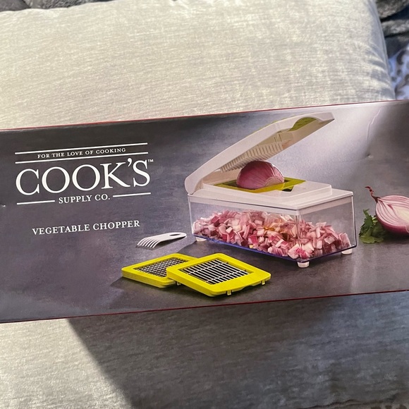 Vegetable Chopper for chopping,dicing,slicing vegetables! - Picture 3 of 4